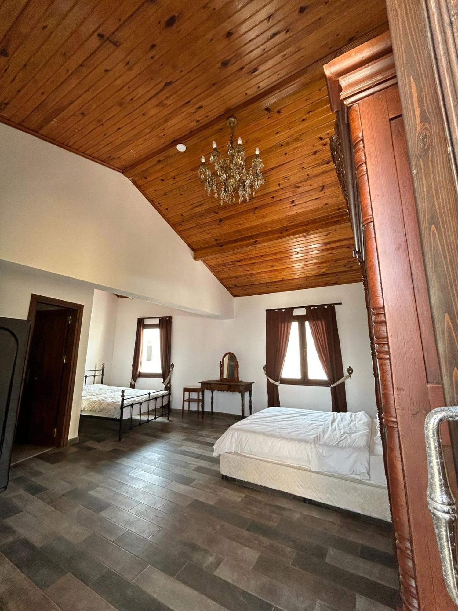Magic Moon Guest House Famagusta  Bagian luar foto
