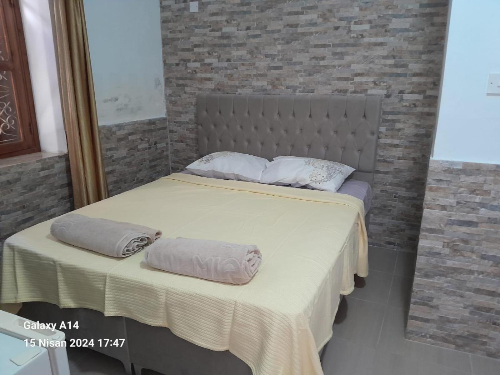 Magic Moon Guest House Famagusta  Bagian luar foto