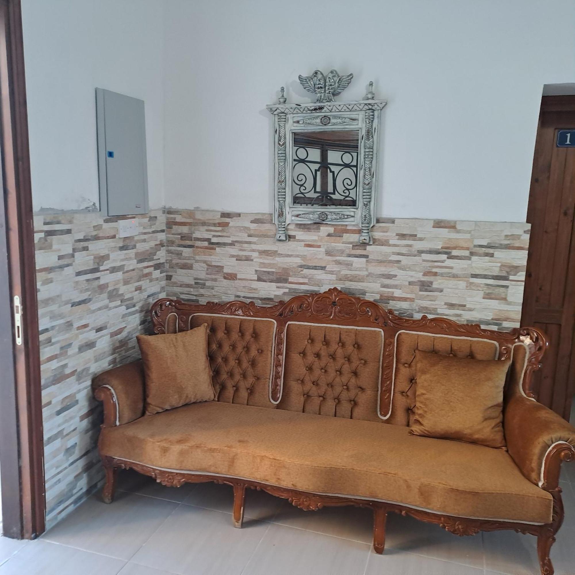 Magic Moon Guest House Famagusta  Bagian luar foto